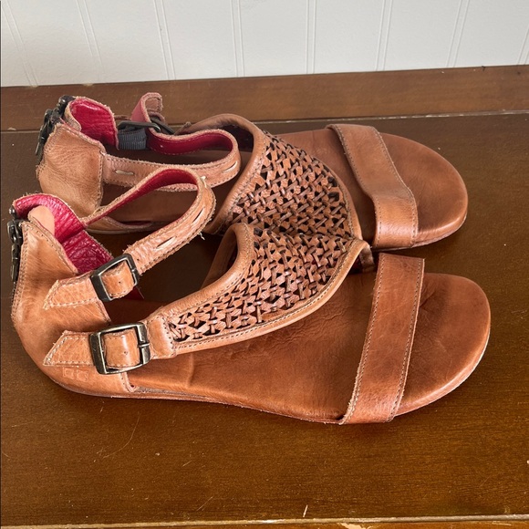 Bed Stu Tan Woven Sandals genuine leather - Picture 1 of 8